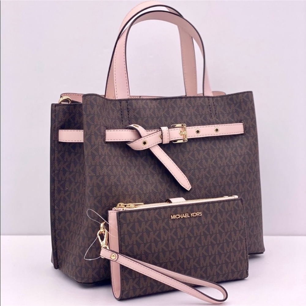 Michael Kors Large Emilia Satchel
and Wallet Set